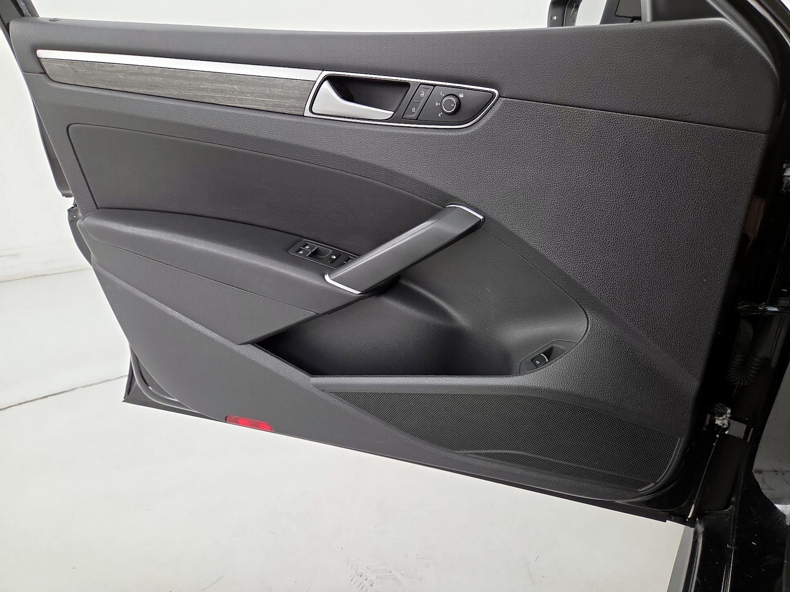 2016 Volkswagen Passat SE - Photo 13