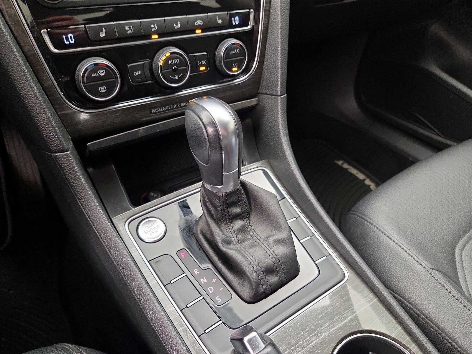 2016 Volkswagen Passat SE - Photo 18