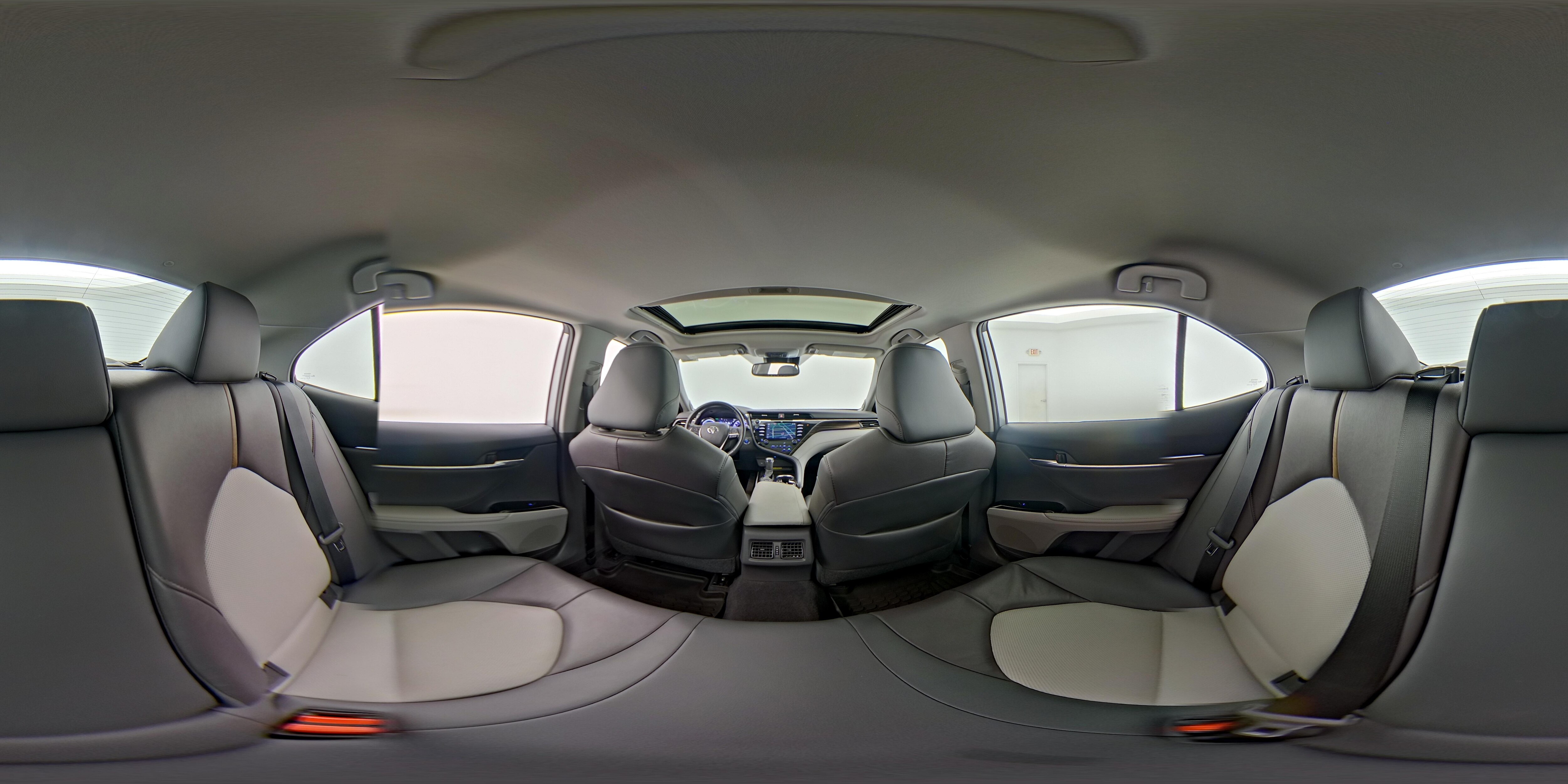 2020 Toyota Camry XLE - Photo 26