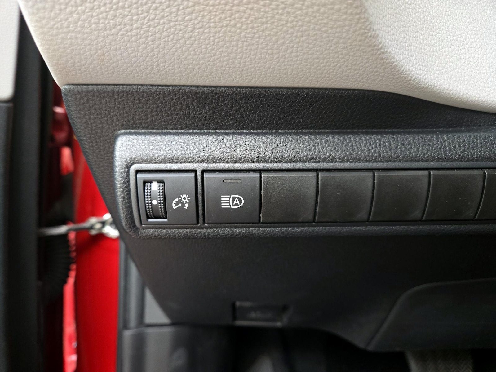 2020 Toyota Corolla LE - Photo 14