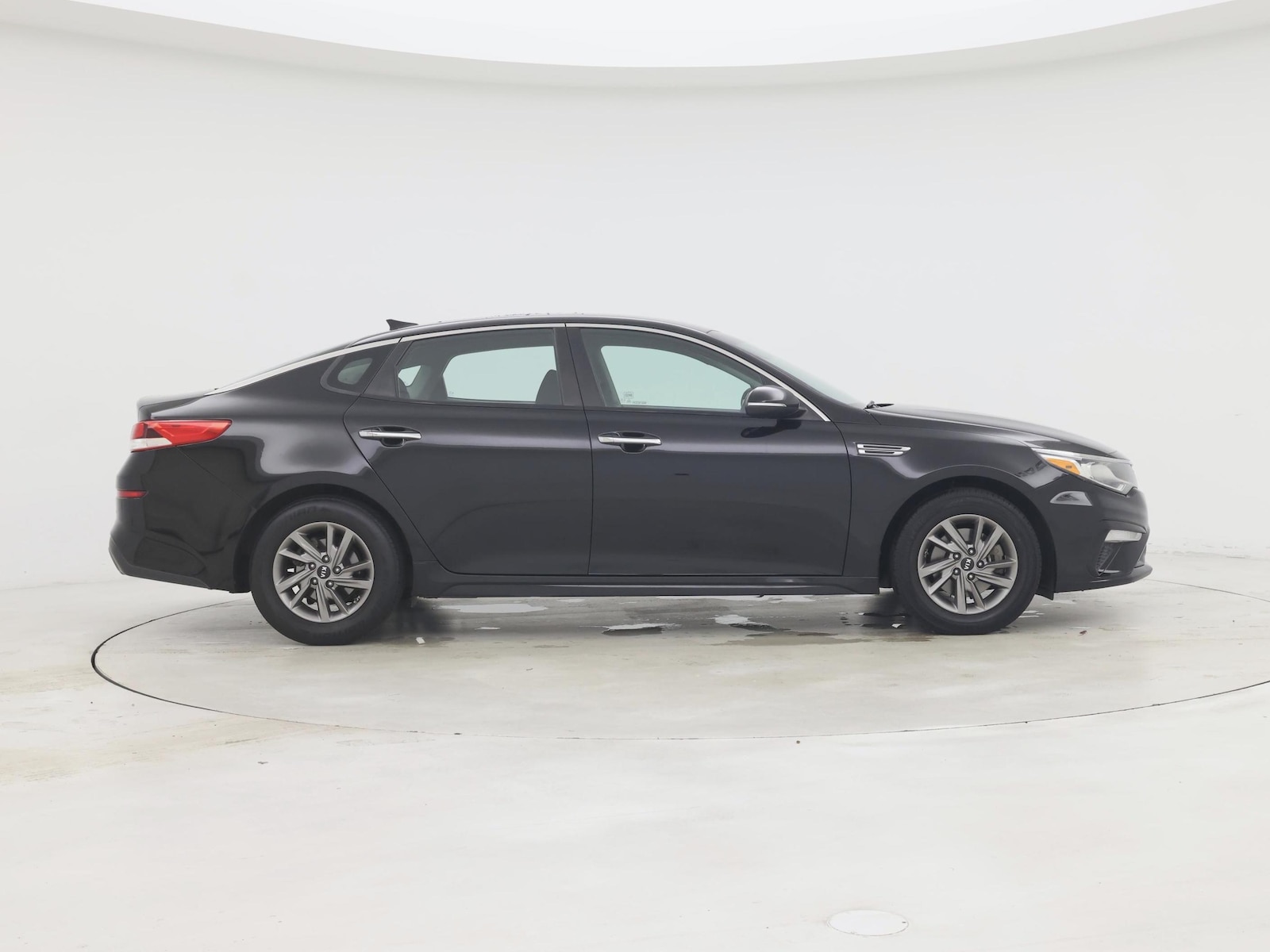 2020 Kia Optima LX - Photo 8