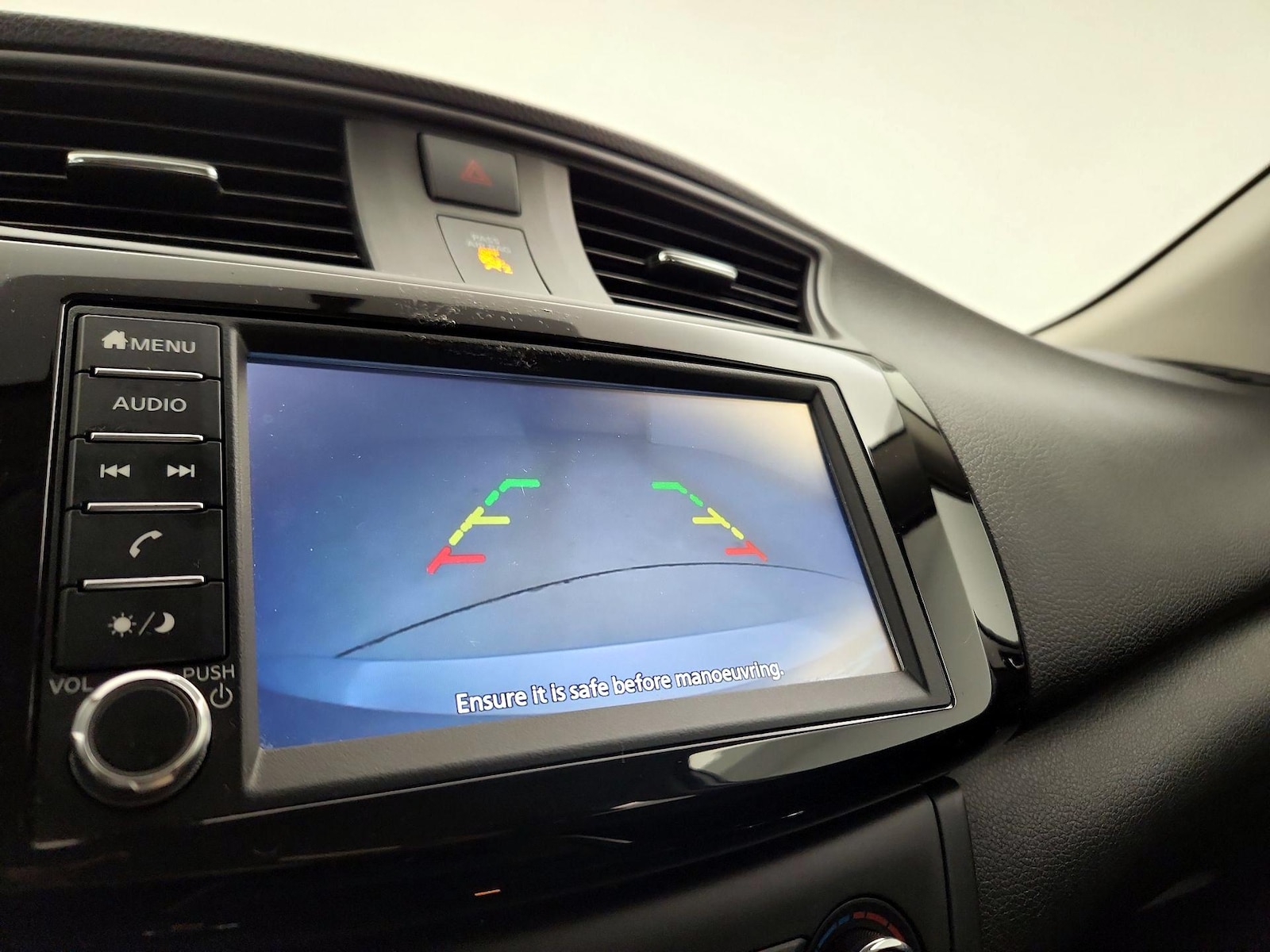 2019 Nissan Sentra S - Photo 15