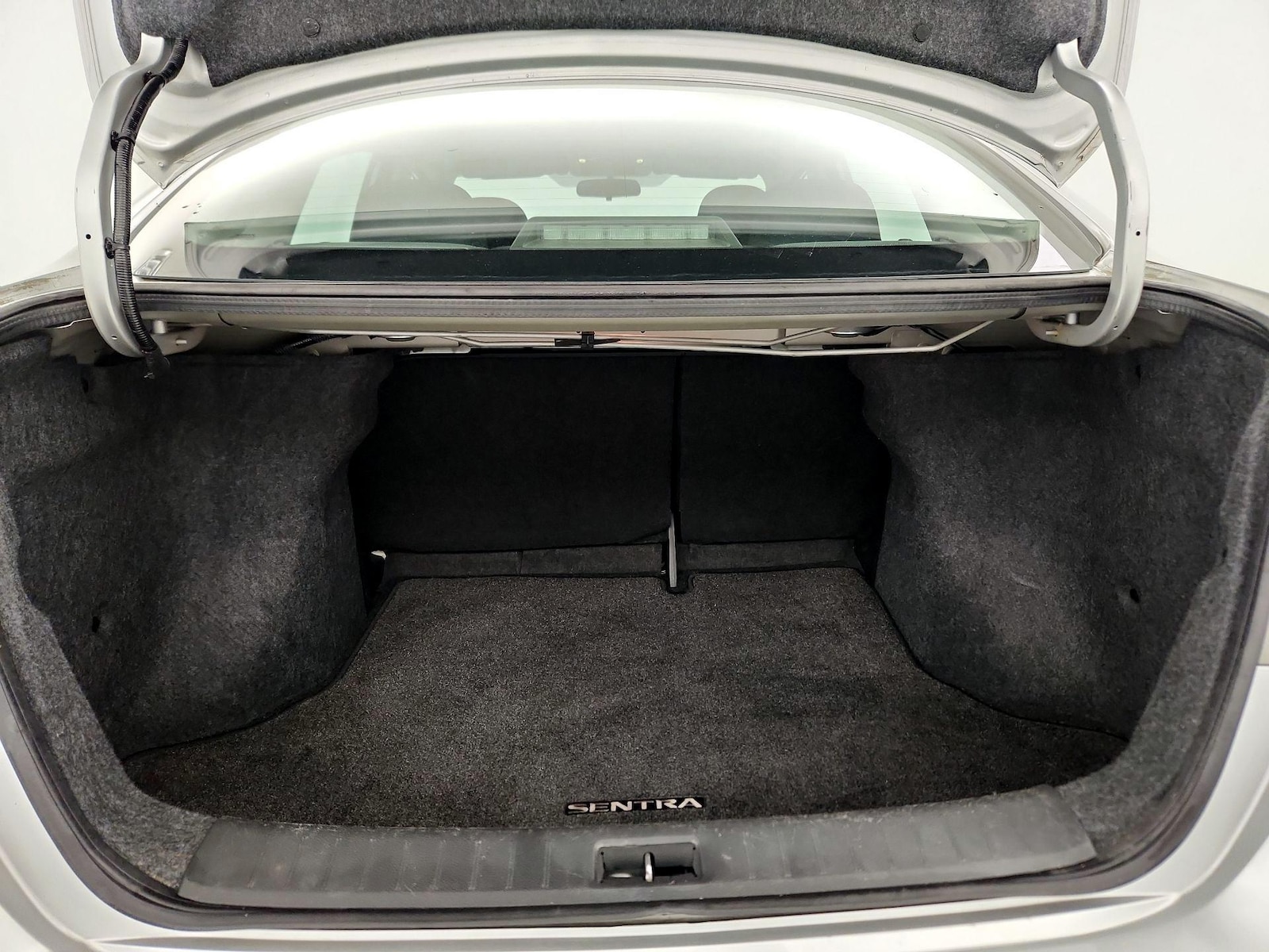 2019 Nissan Sentra S - Photo 20