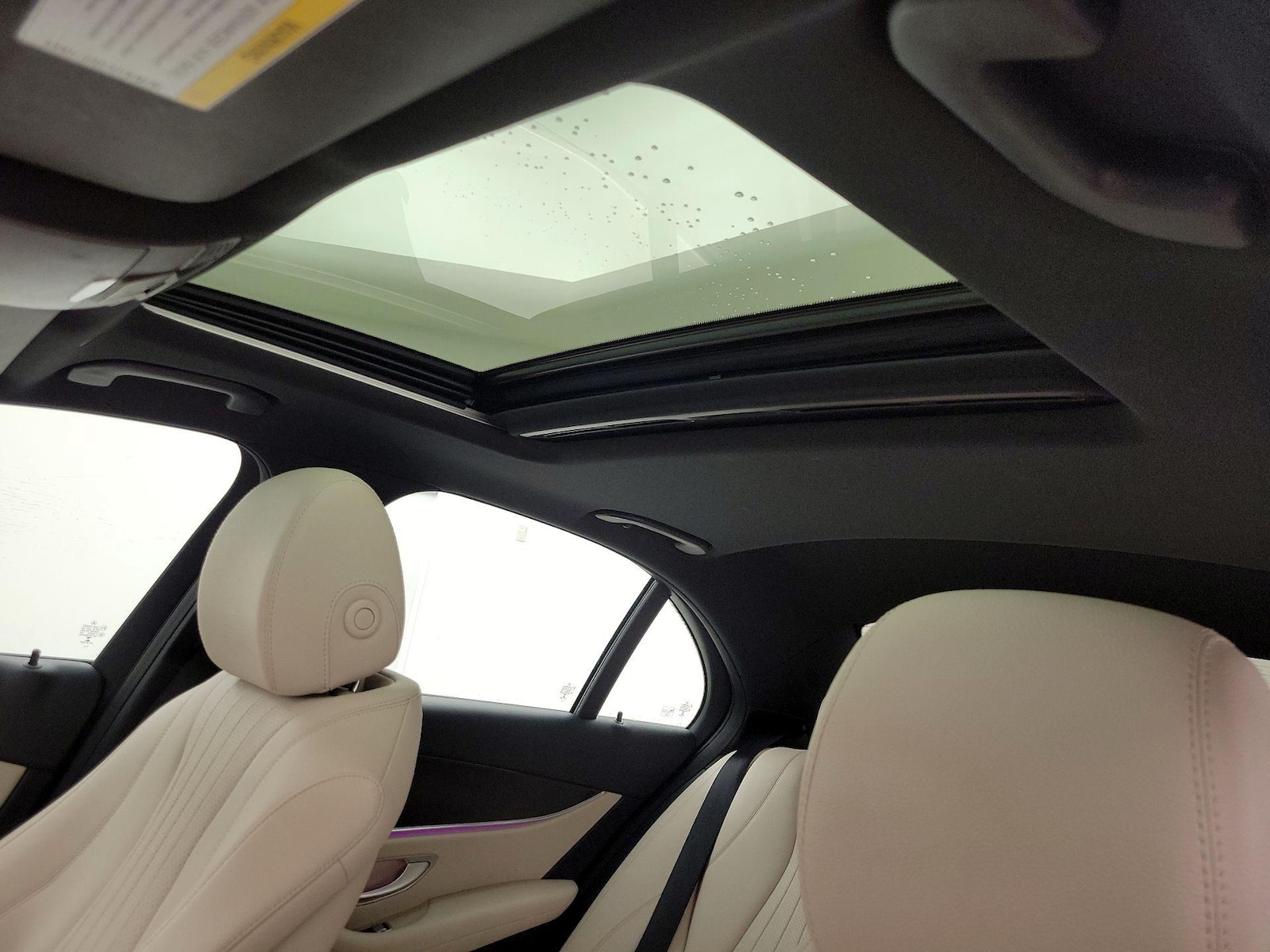 Sunroof(s) & Overhead Airbags