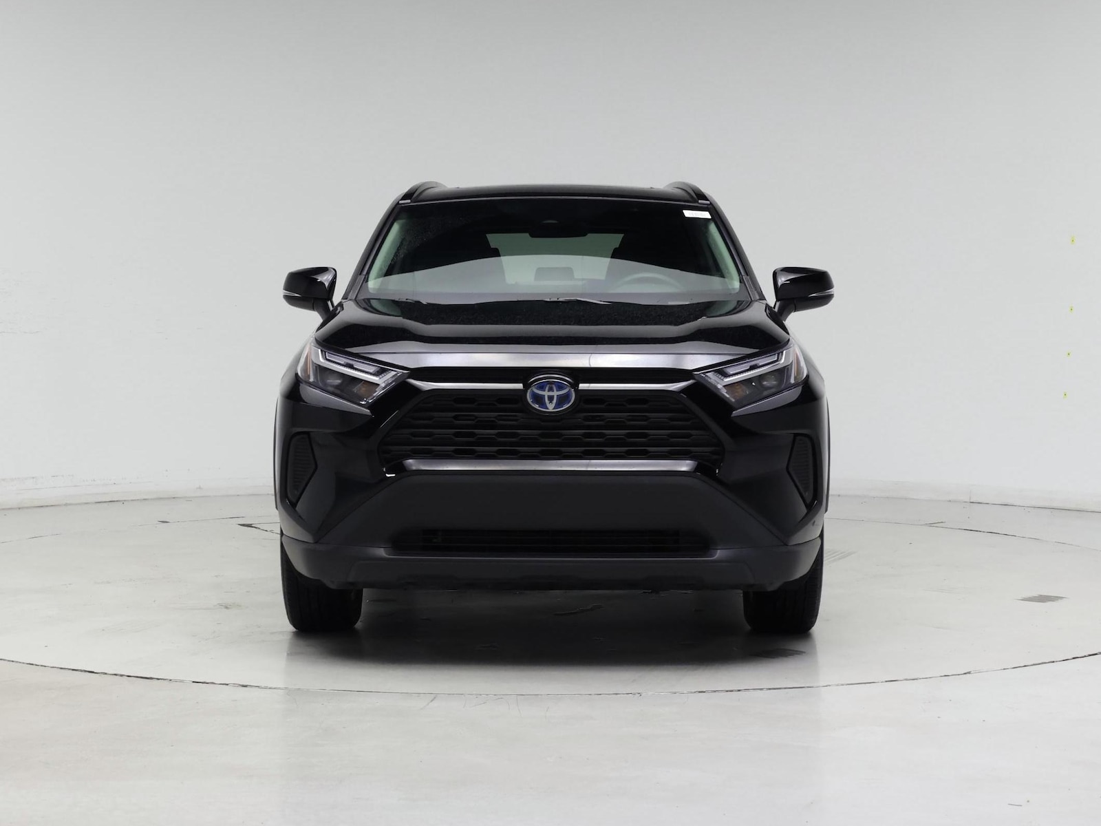 2024 Toyota RAV4 XLE - Photo 6