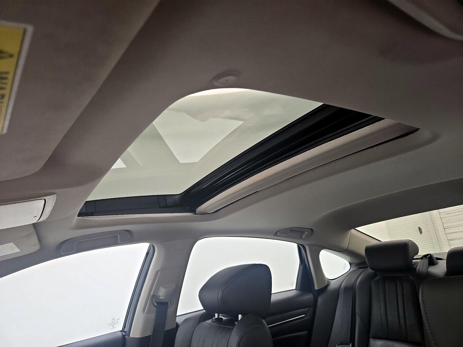 2021 Honda Accord Touring - Photo 21