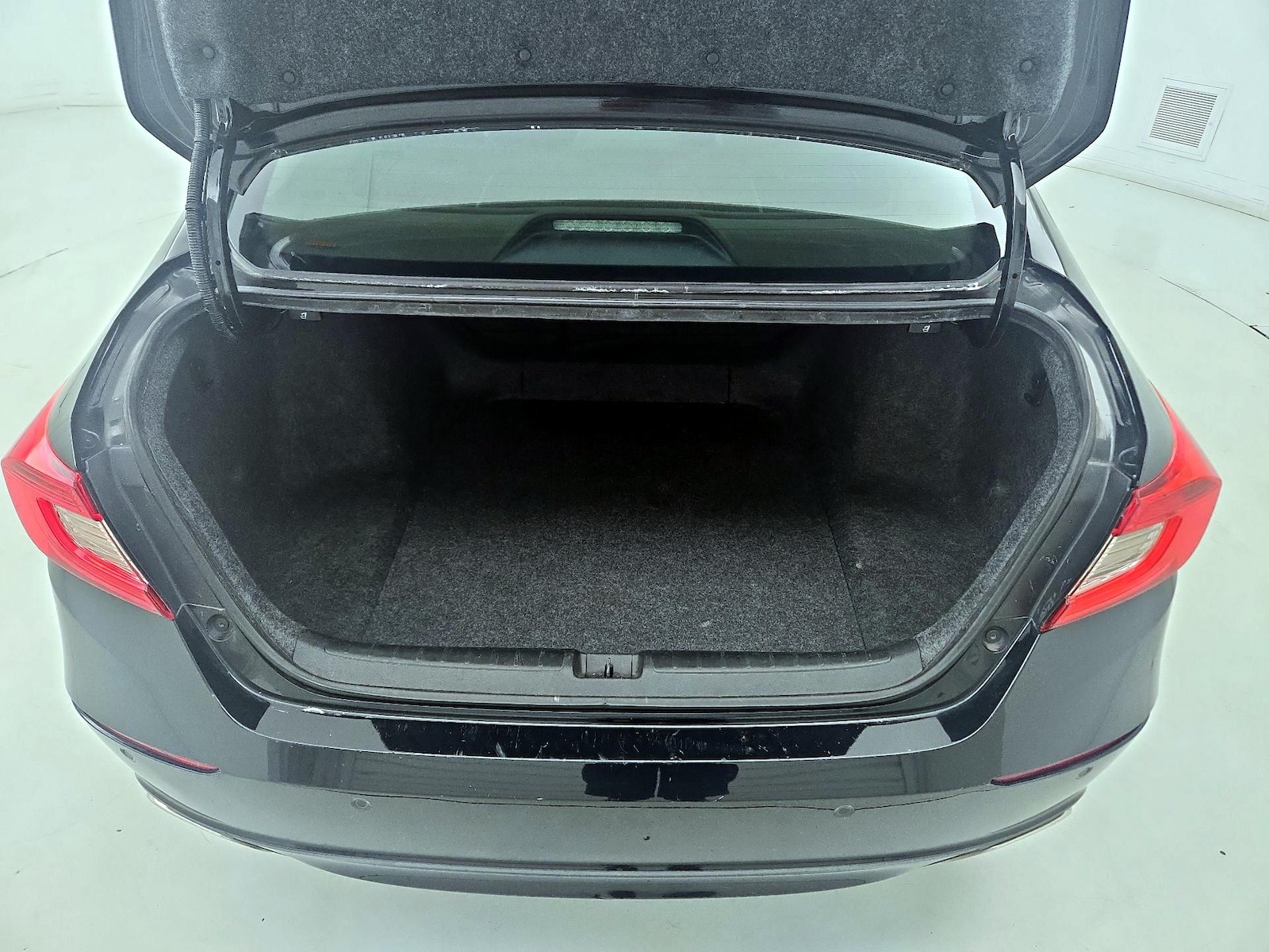 2021 Honda Accord Touring - Photo 23