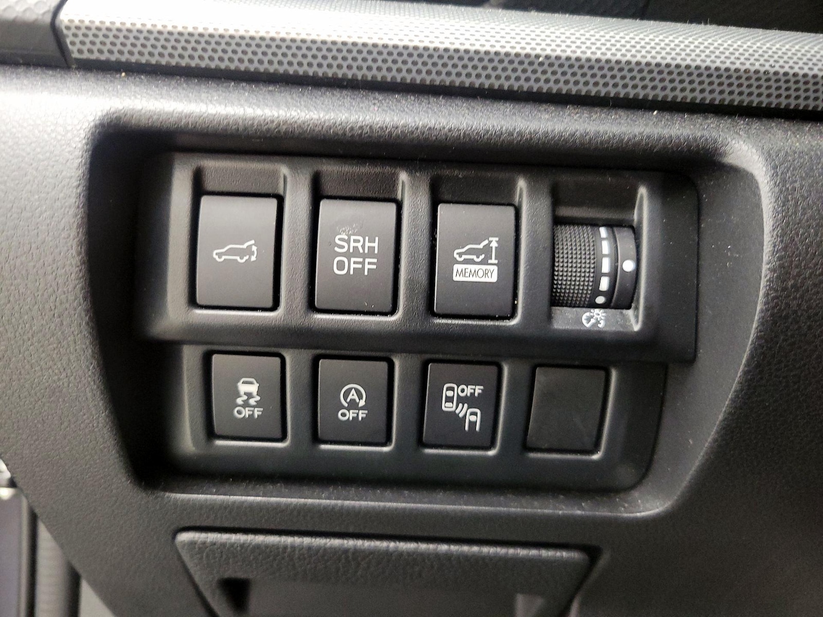 2020 Subaru Forester Limited - Photo 14