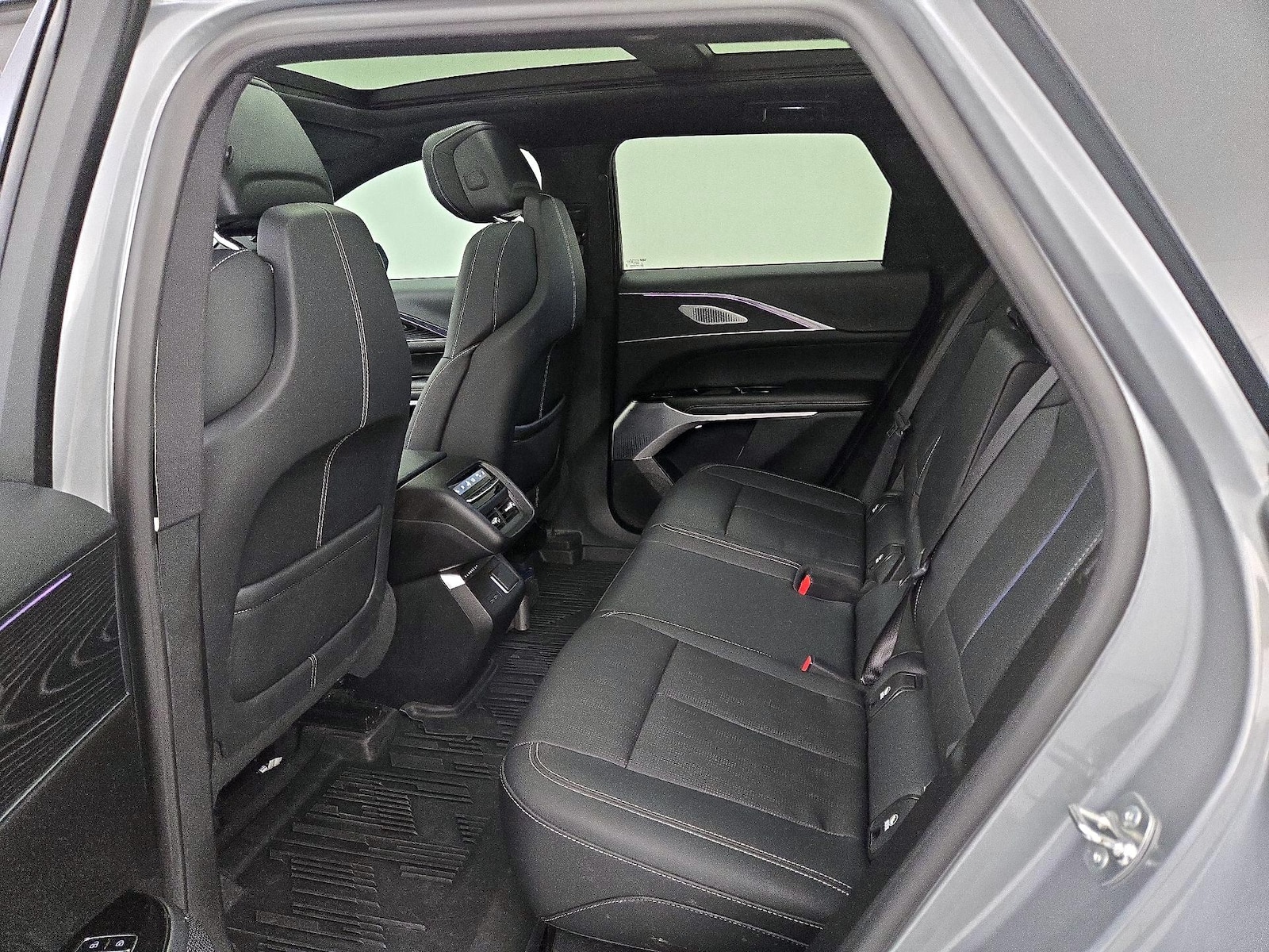 Rear Air Conditioning