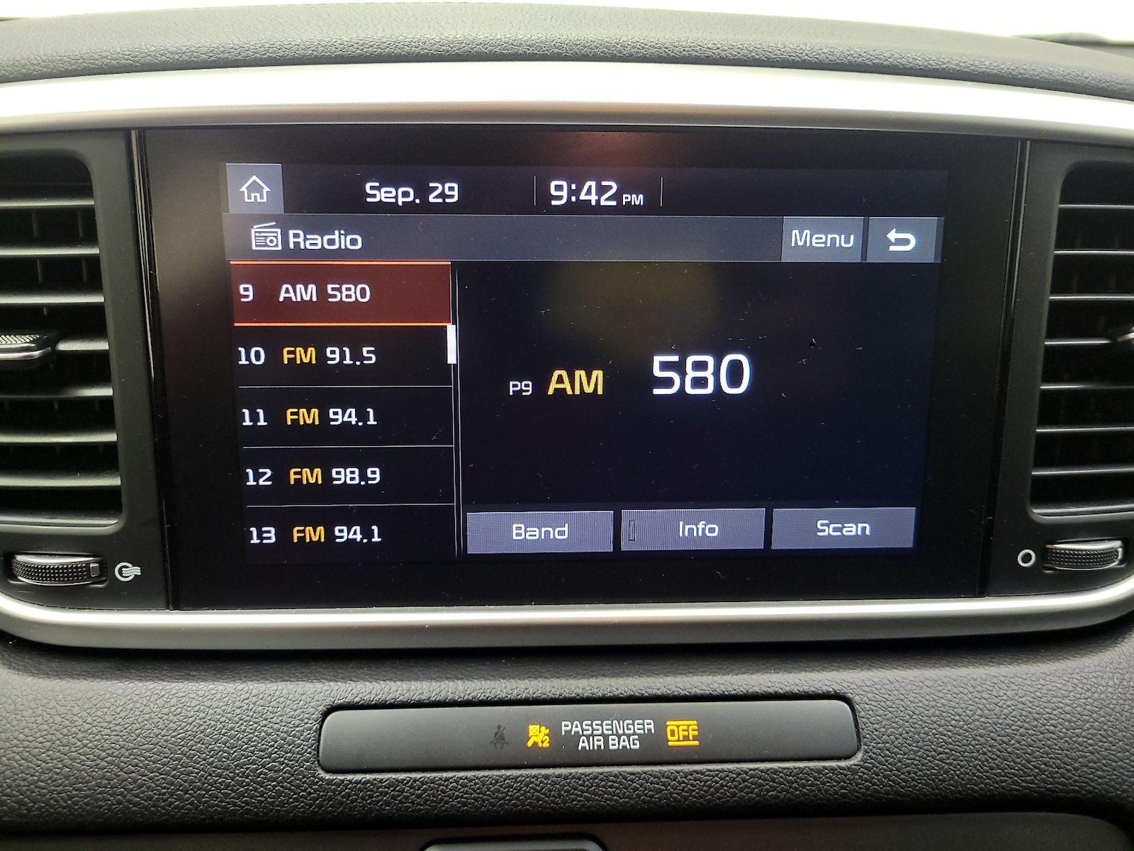 2022 Kia Sportage LX - Photo 16
