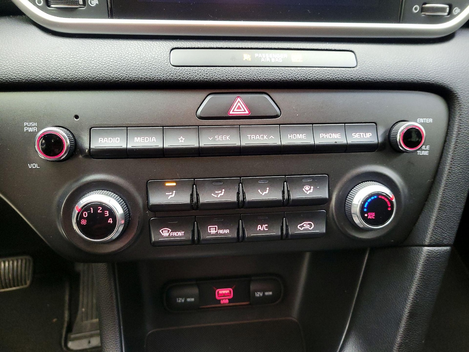 2022 Kia Sportage LX - Photo 17