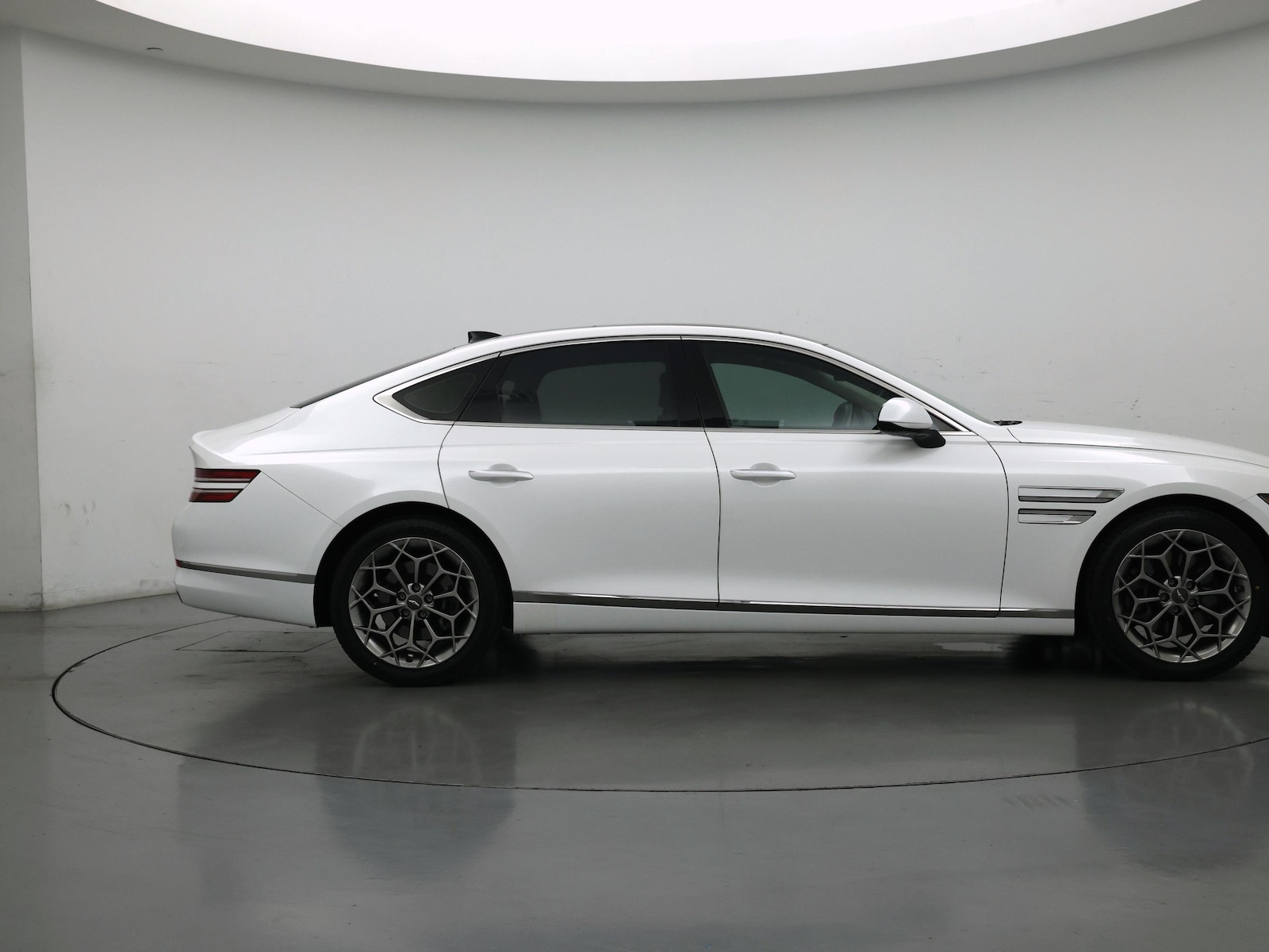 2021 GENESIS G80 Base - Photo 8