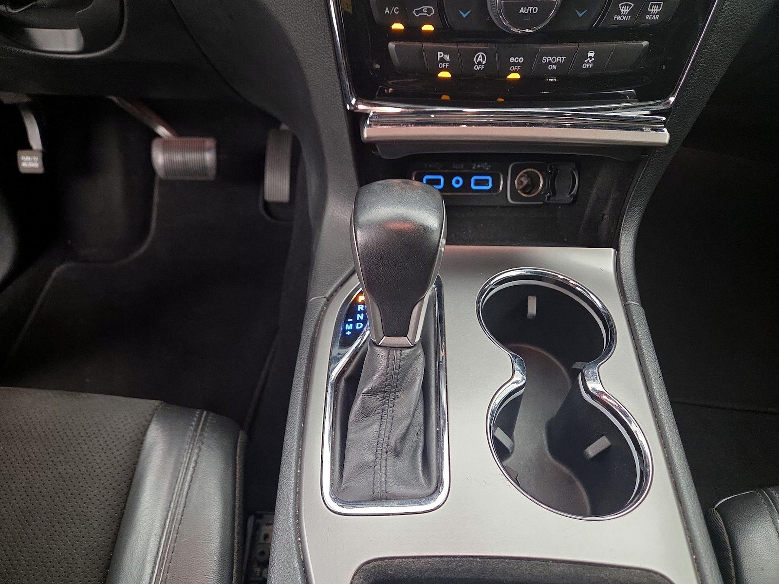 2019 Jeep Grand Cherokee Altitude - Photo 19