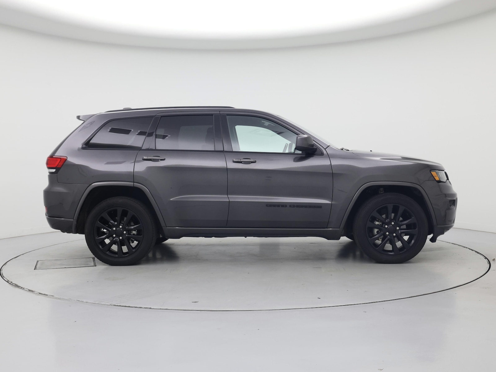 2019 Jeep Grand Cherokee Altitude - Photo 8