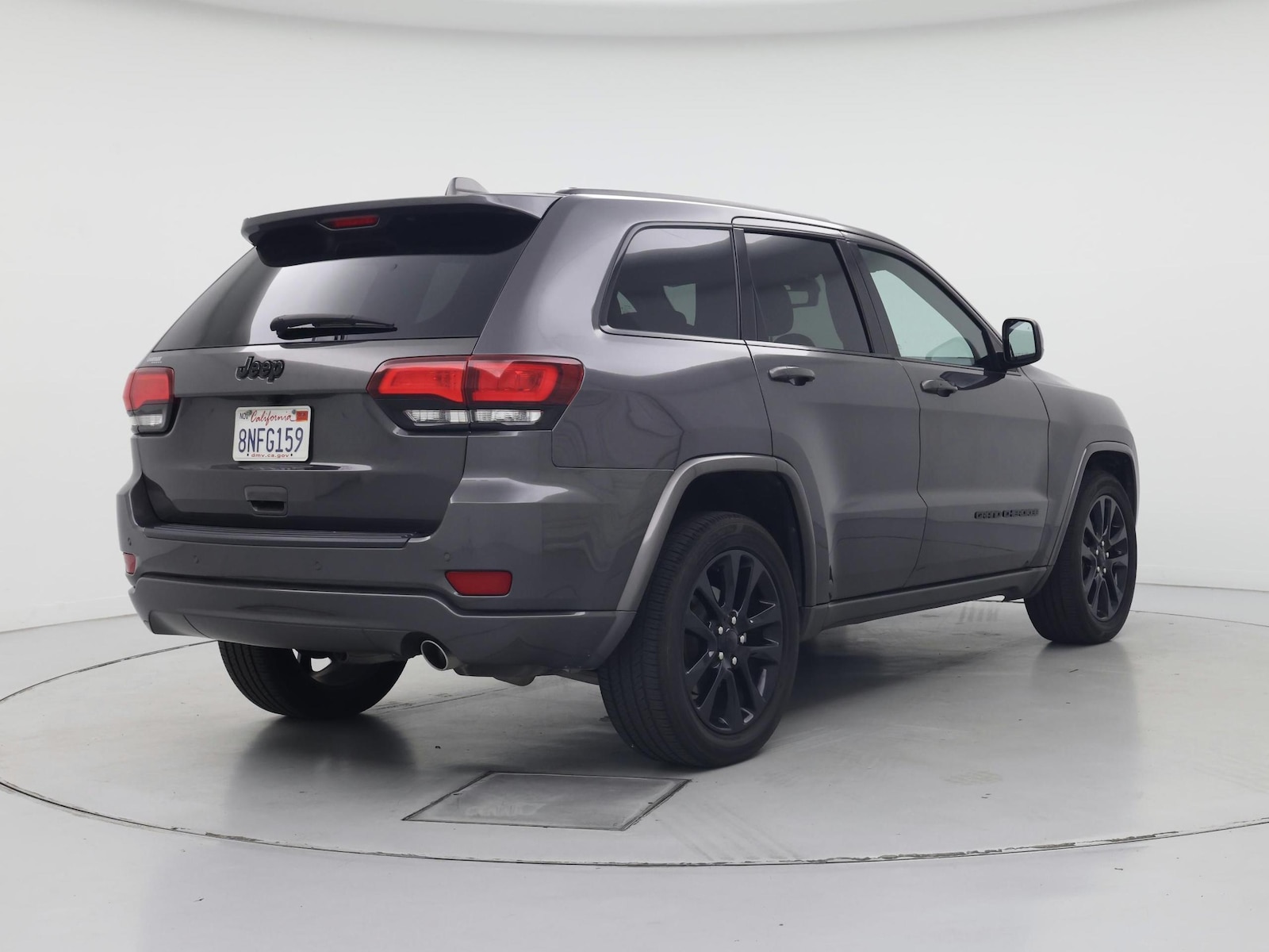 2019 Jeep Grand Cherokee Altitude - Photo 9