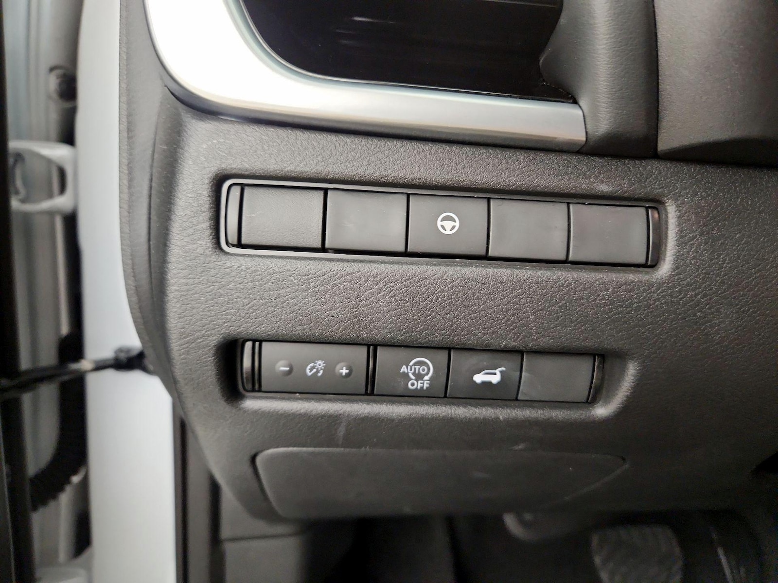 2024 Nissan Rogue SL - Photo 14