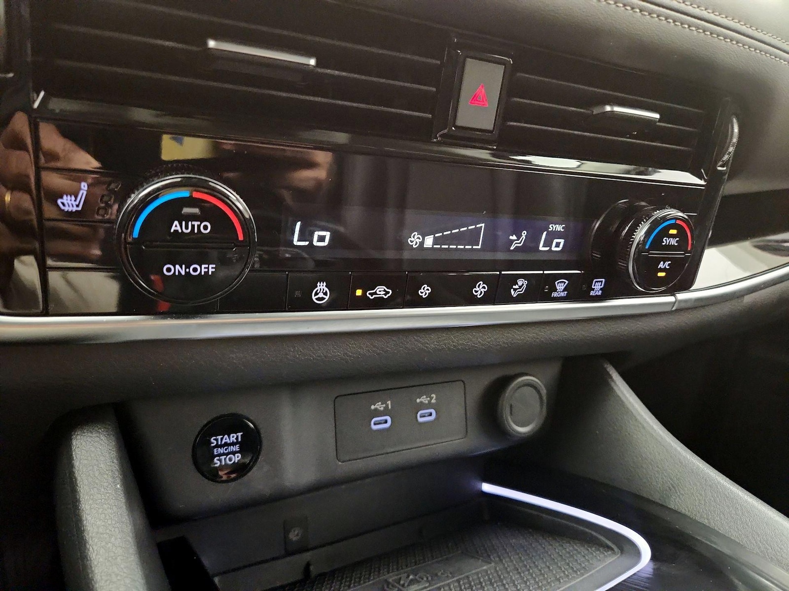 2024 Nissan Rogue SL - Photo 18