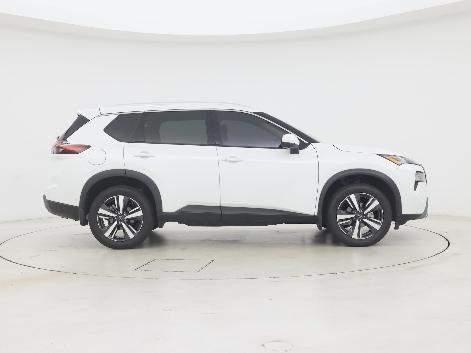 2024 Nissan Rogue SL - Photo 8