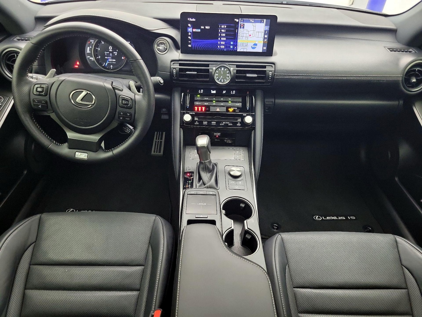 Apple CarPlay® & Android Auto™