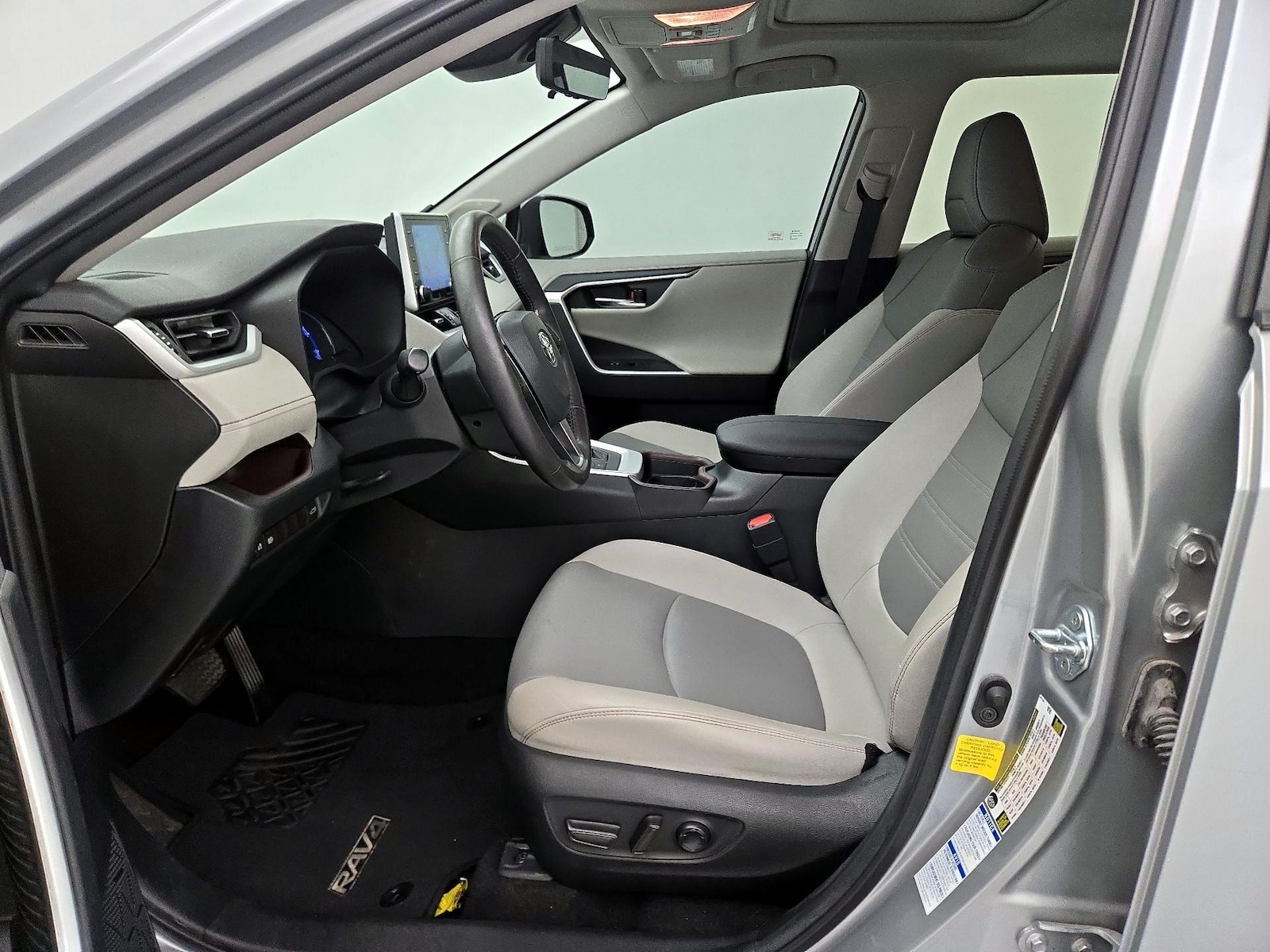 2021 Toyota RAV4 Limited - Photo 12