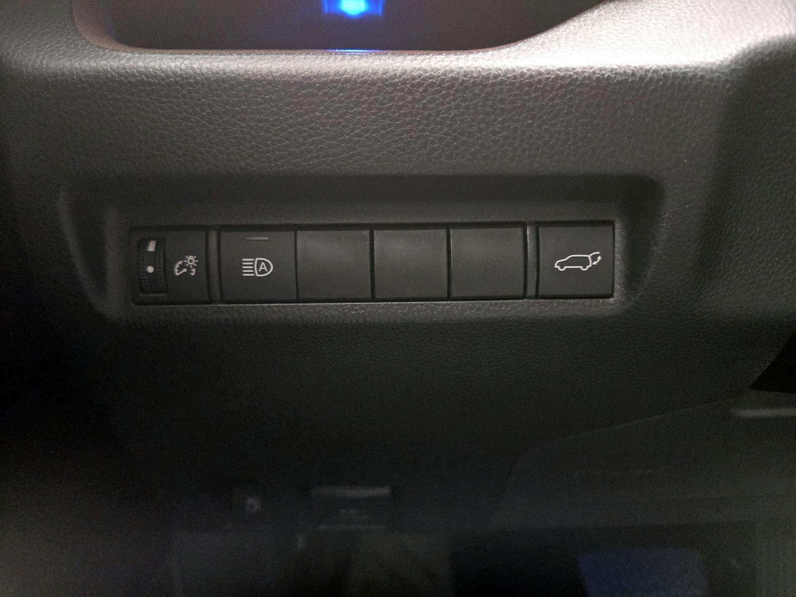 2021 Toyota RAV4 Limited - Photo 14