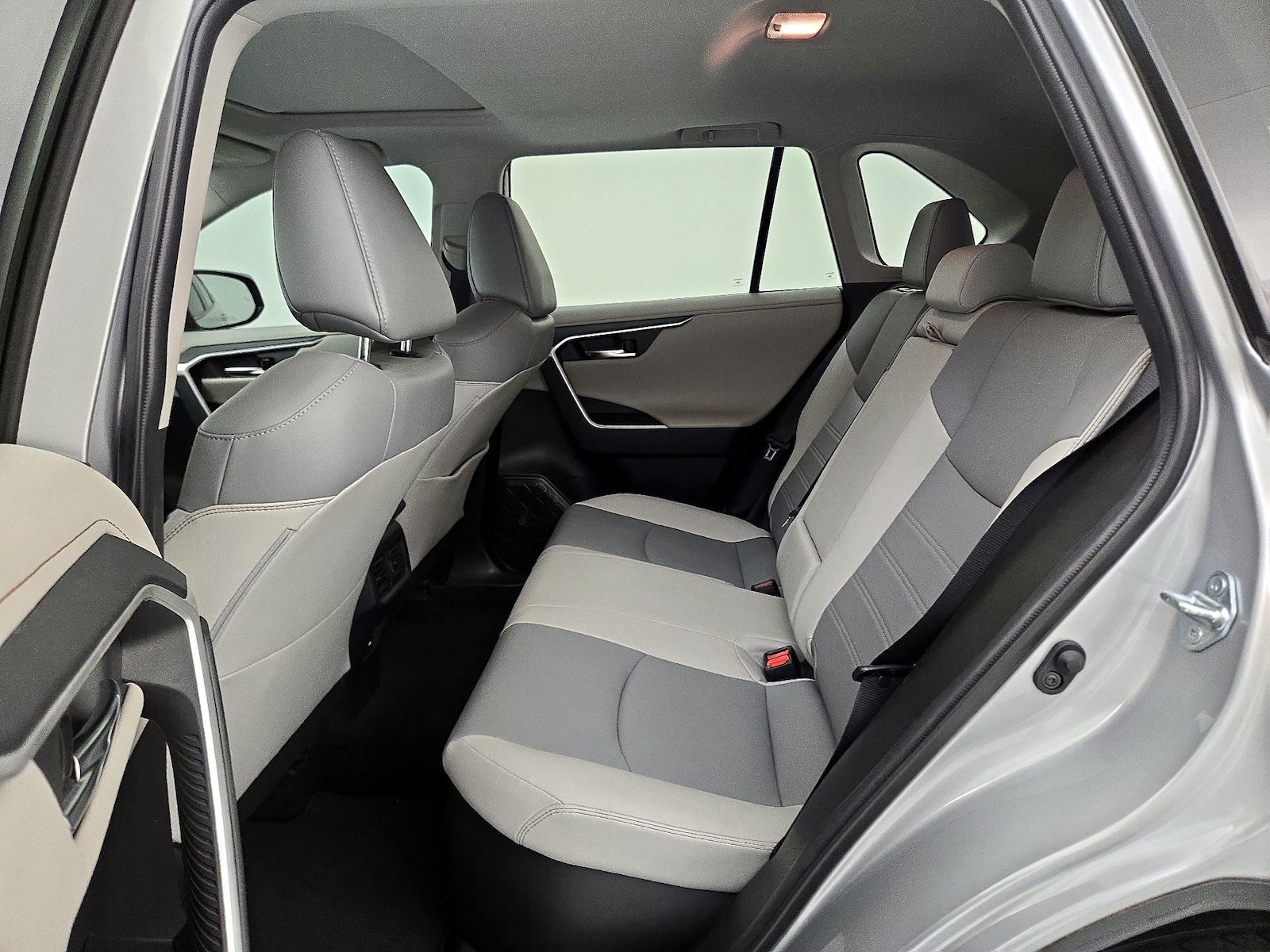 2021 Toyota RAV4 Limited - Photo 22