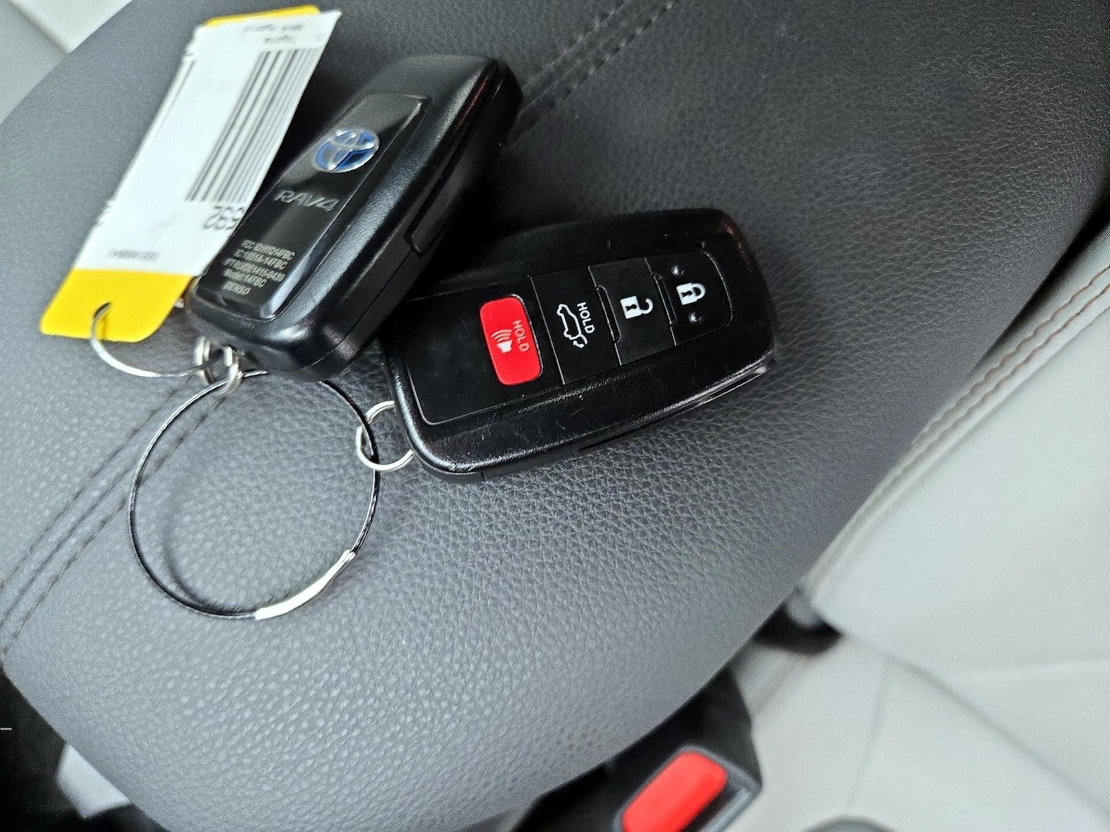 2021 Toyota RAV4 Limited - Photo 25