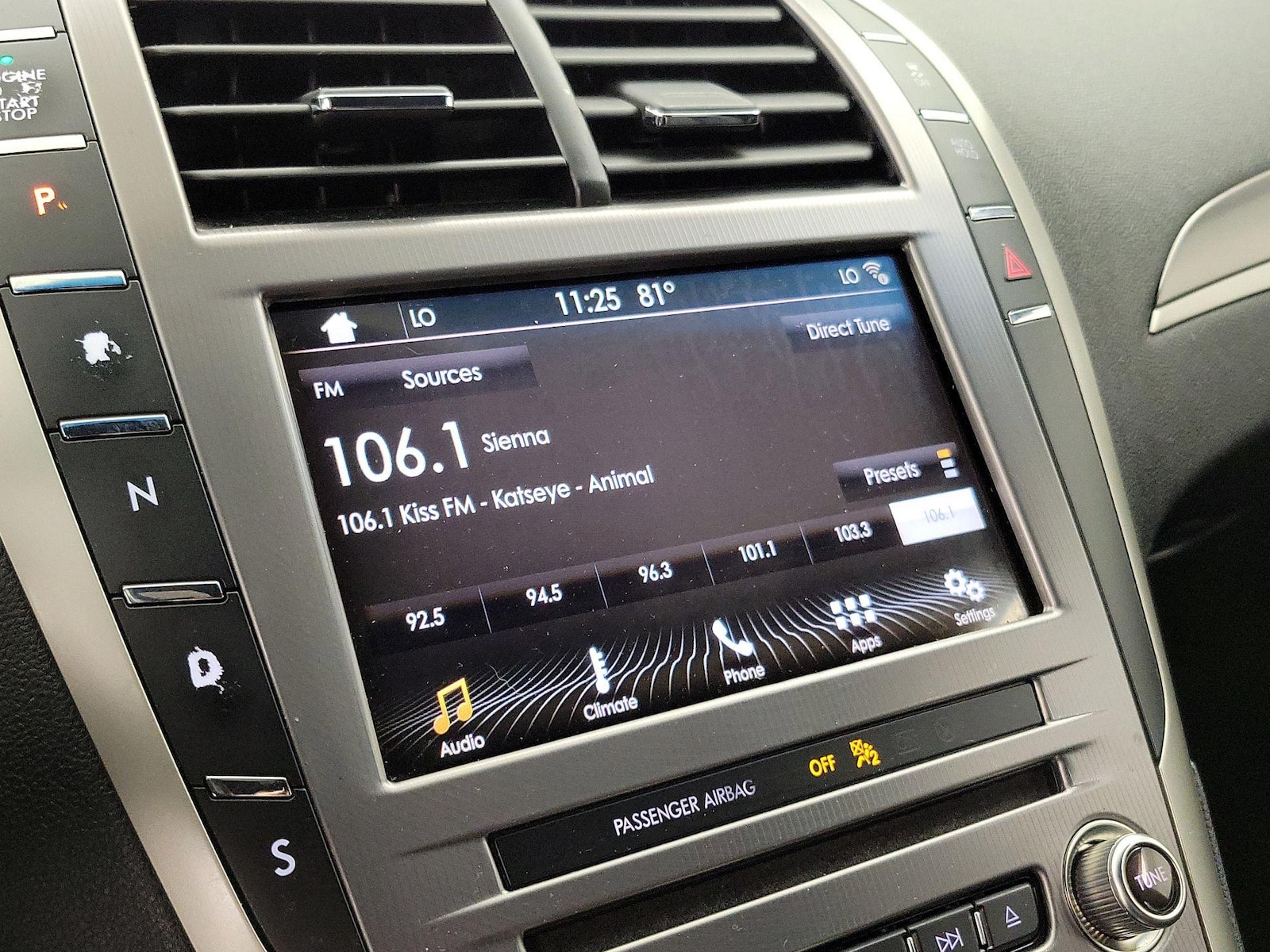 2017 Lincoln MKZ Premiere - Photo 16