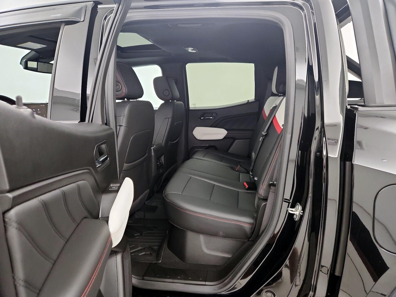 2024 GMC Canyon AT4X - Photo 19