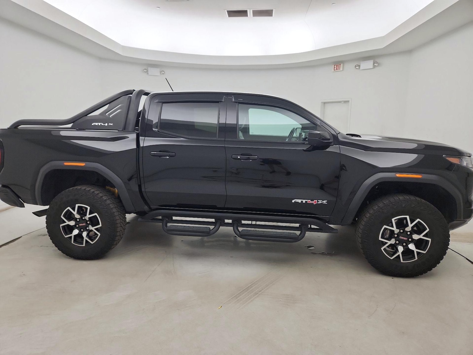 2024 GMC Canyon AT4X - Photo 4
