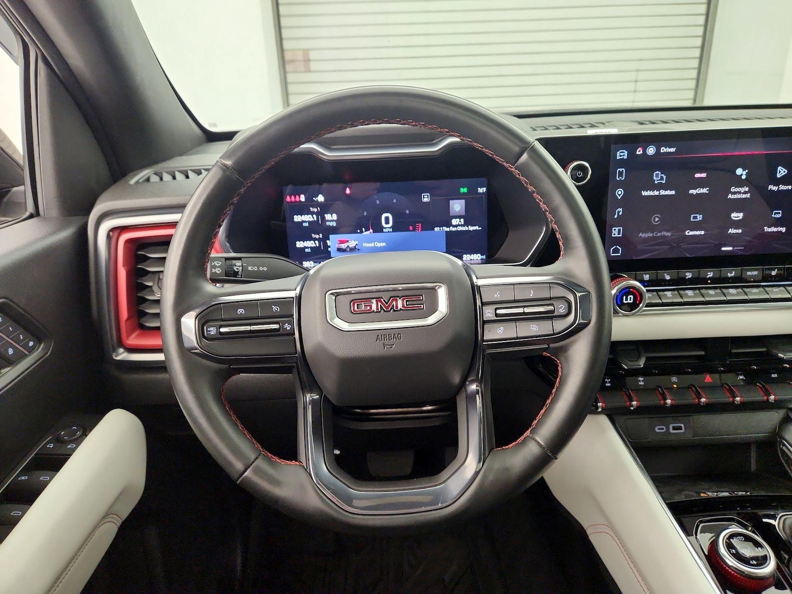 2024 GMC Canyon AT4X - Photo 9