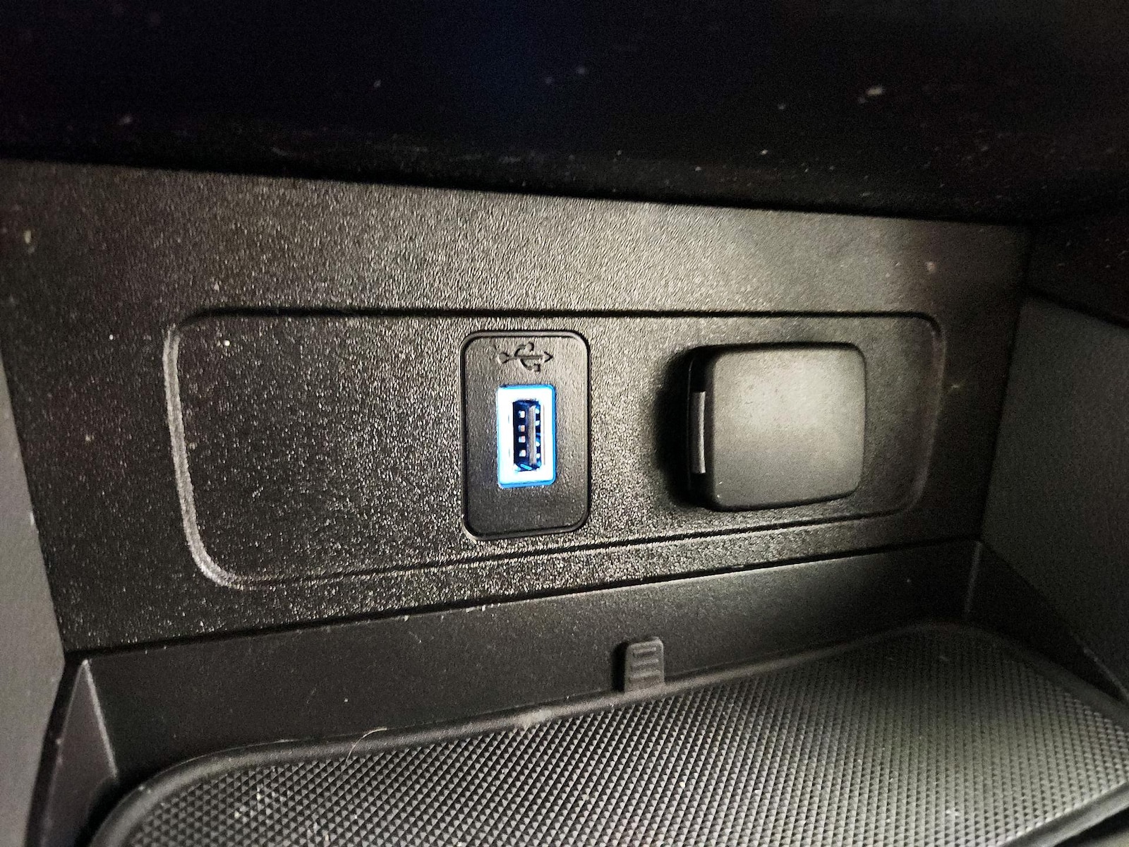 2017 Ford Escape Titanium - Photo 20