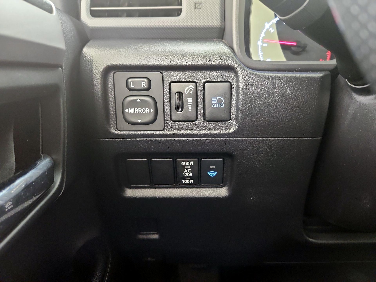 2024 Toyota 4Runner SR5 - Photo 12