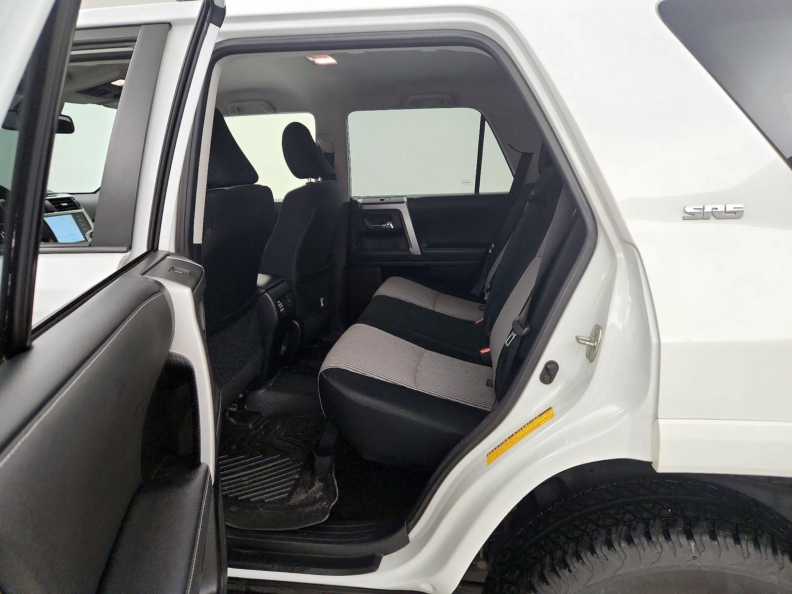 2024 Toyota 4Runner SR5 - Photo 18