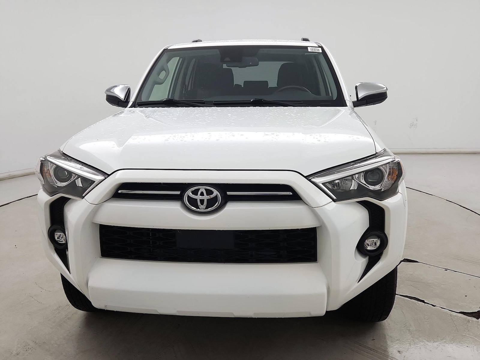 2024 Toyota 4Runner SR5 - Photo 2