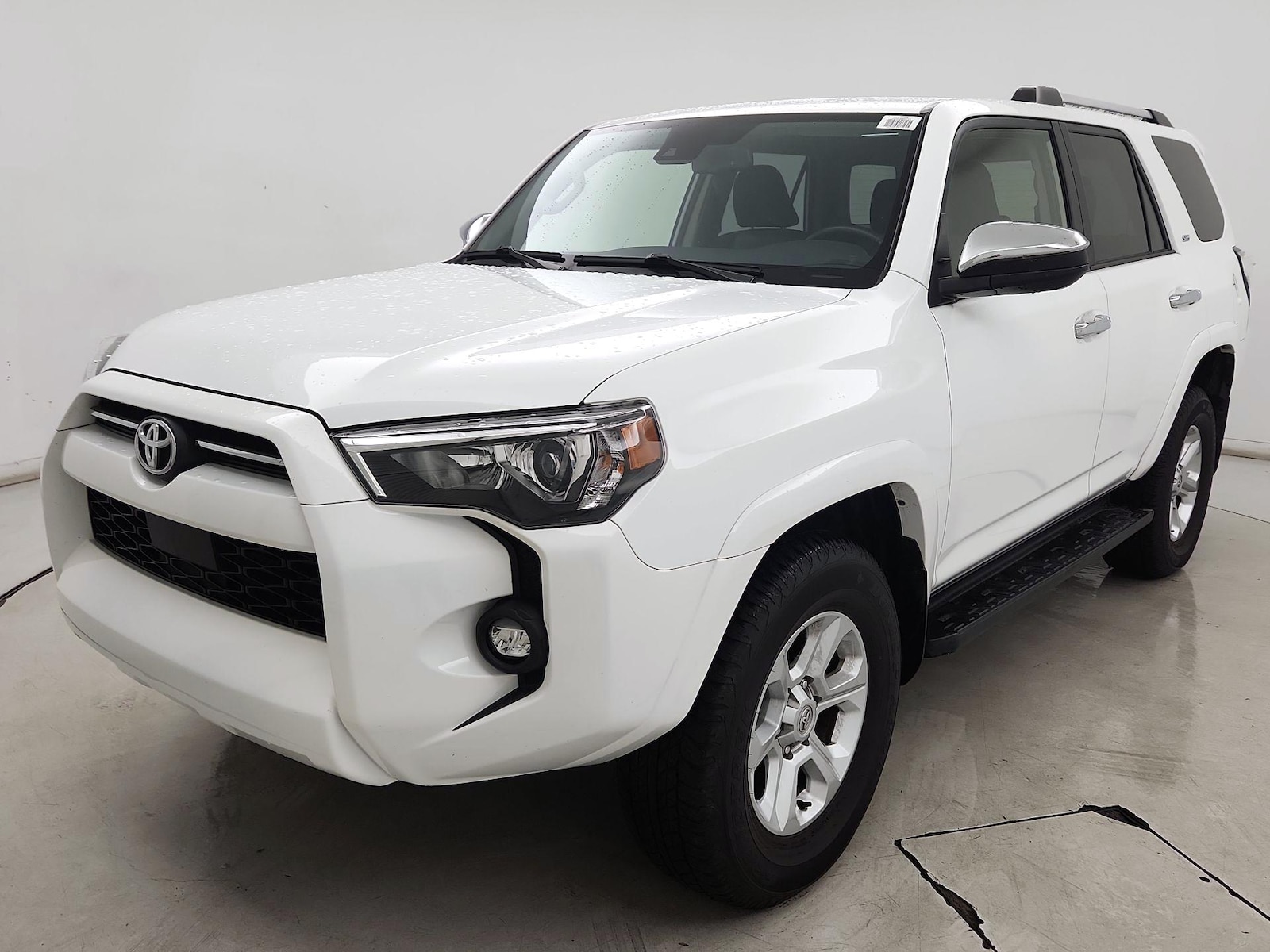 2024 Toyota 4Runner SR5 - Photo 3