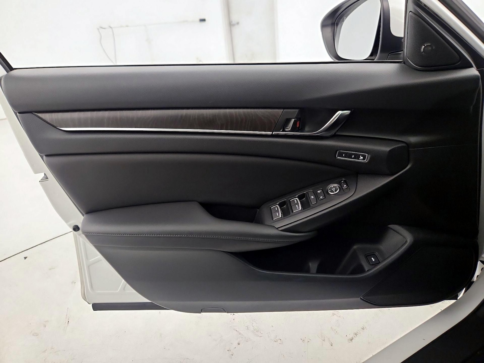 2020 Honda Accord EX-L - Photo 13