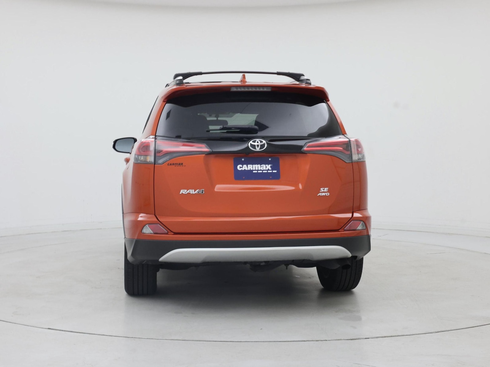 2016 Toyota RAV4 SE - Photo 7