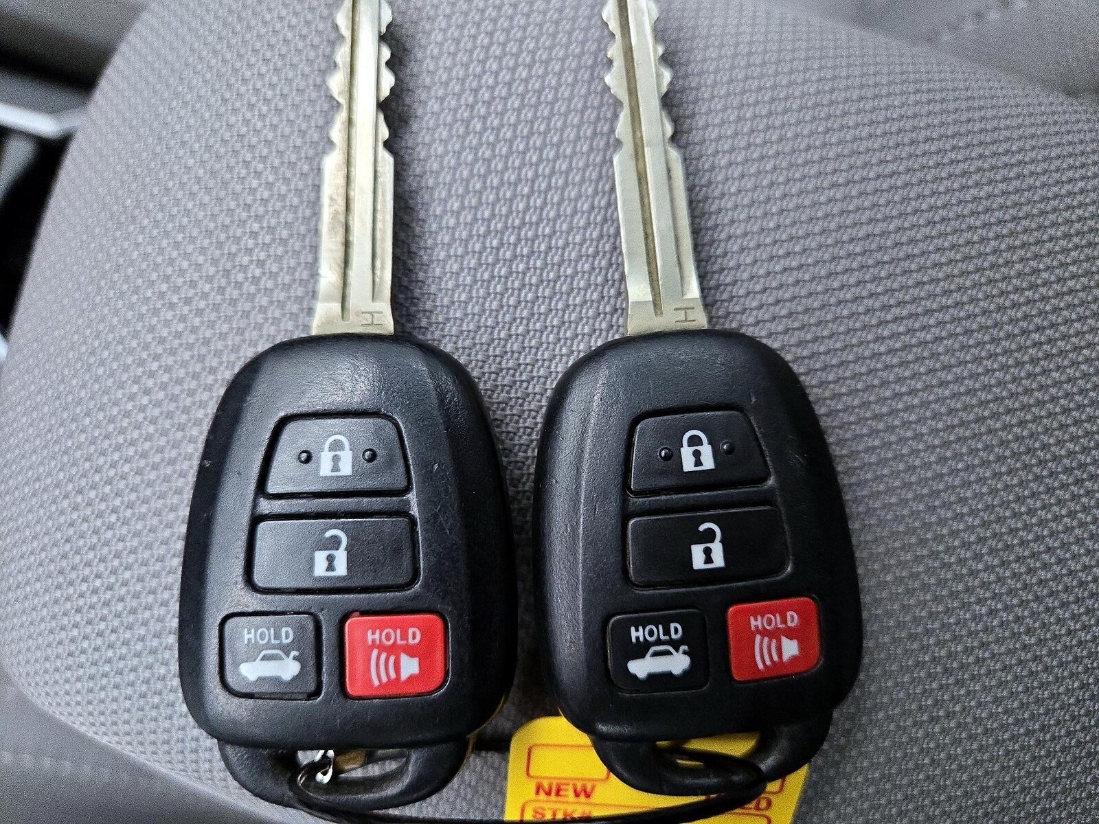 2015 Toyota Corolla LE - Photo 23