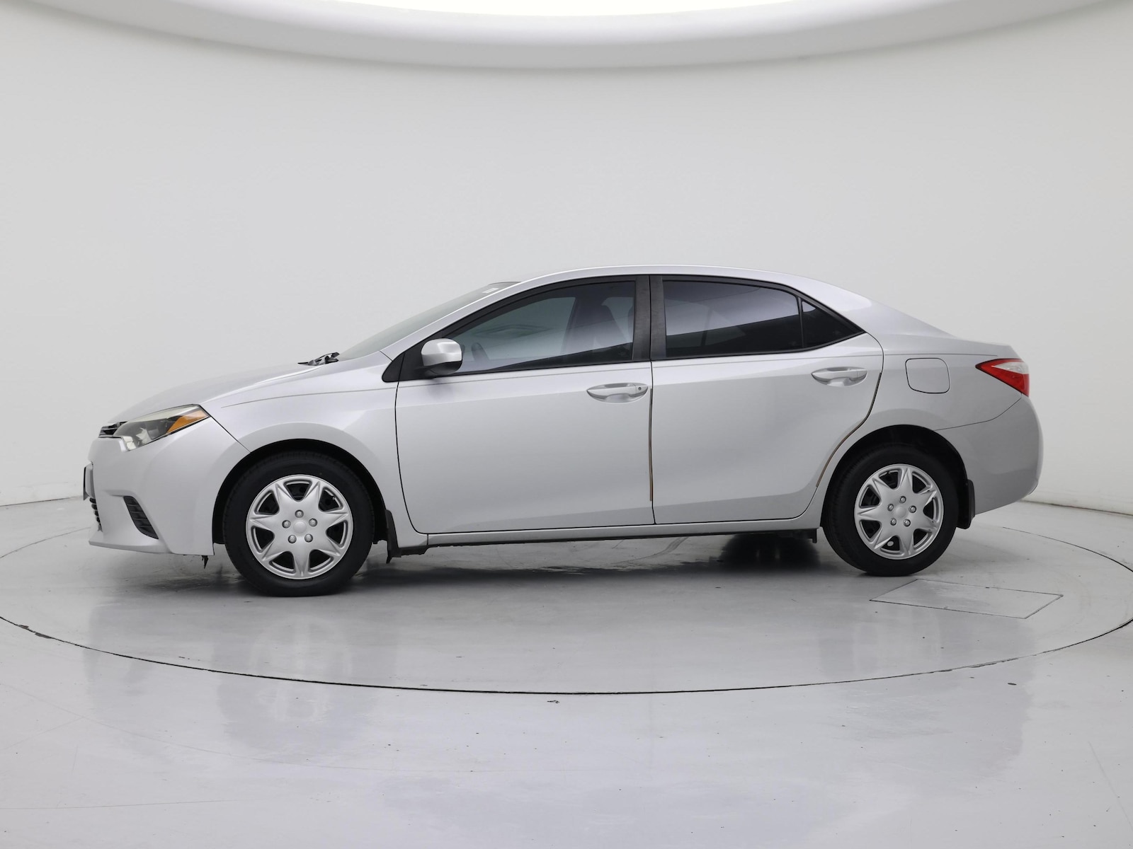 2015 Toyota Corolla LE - Photo 4