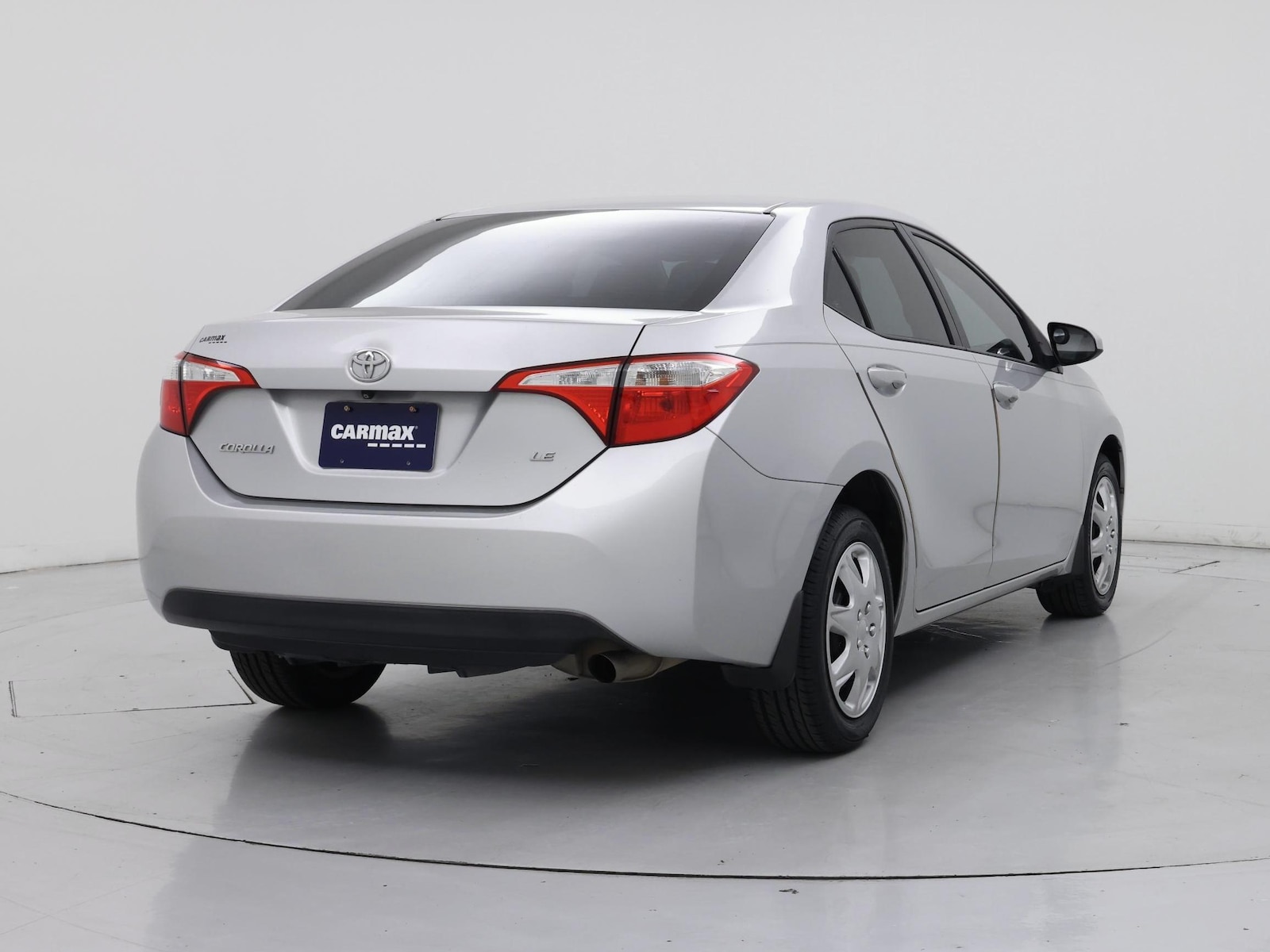 2015 Toyota Corolla LE - Photo 9