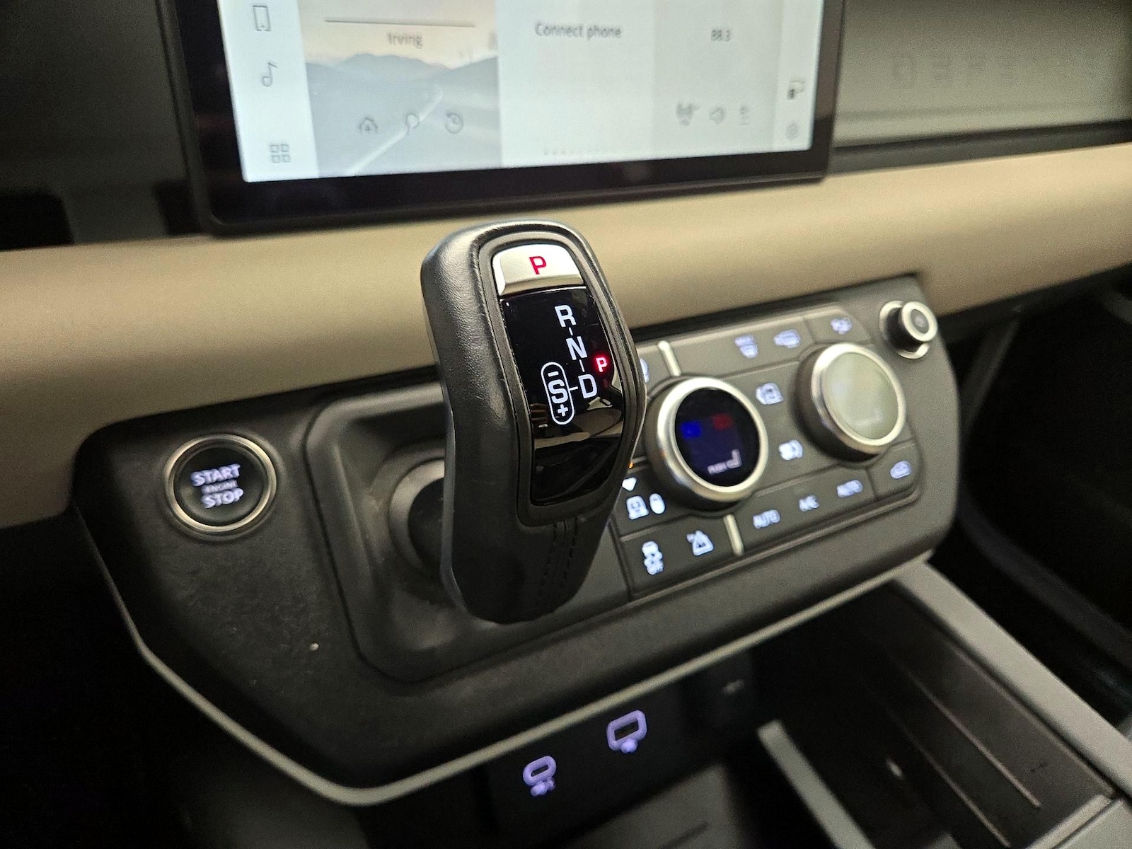 2023 Land Rover Defender X-Dynamic SE - Photo 19