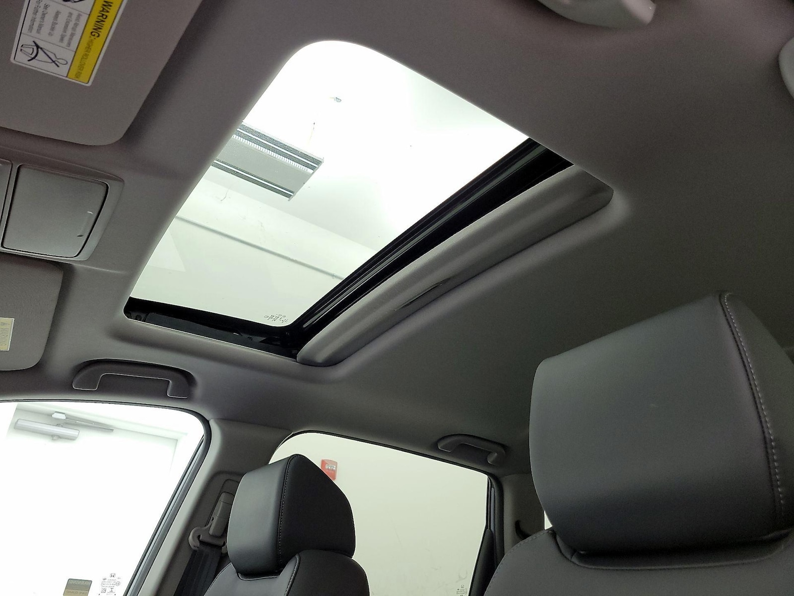 Sunroof(s) & Overhead Airbags