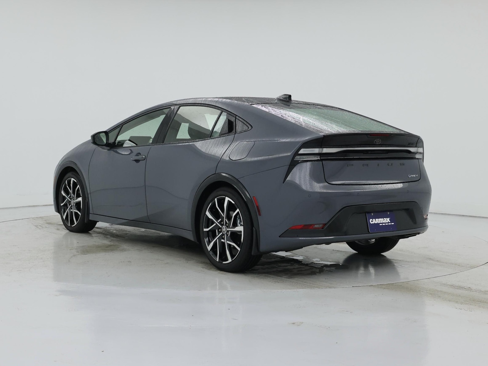 2026 Toyota Prius Plug-in Hybrid XSE - Photo 3