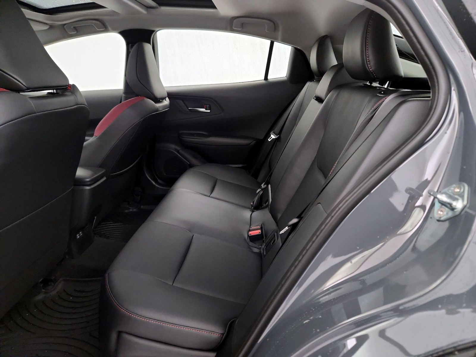 2026 Toyota Prius Plug-in Hybrid XSE - Photo 21