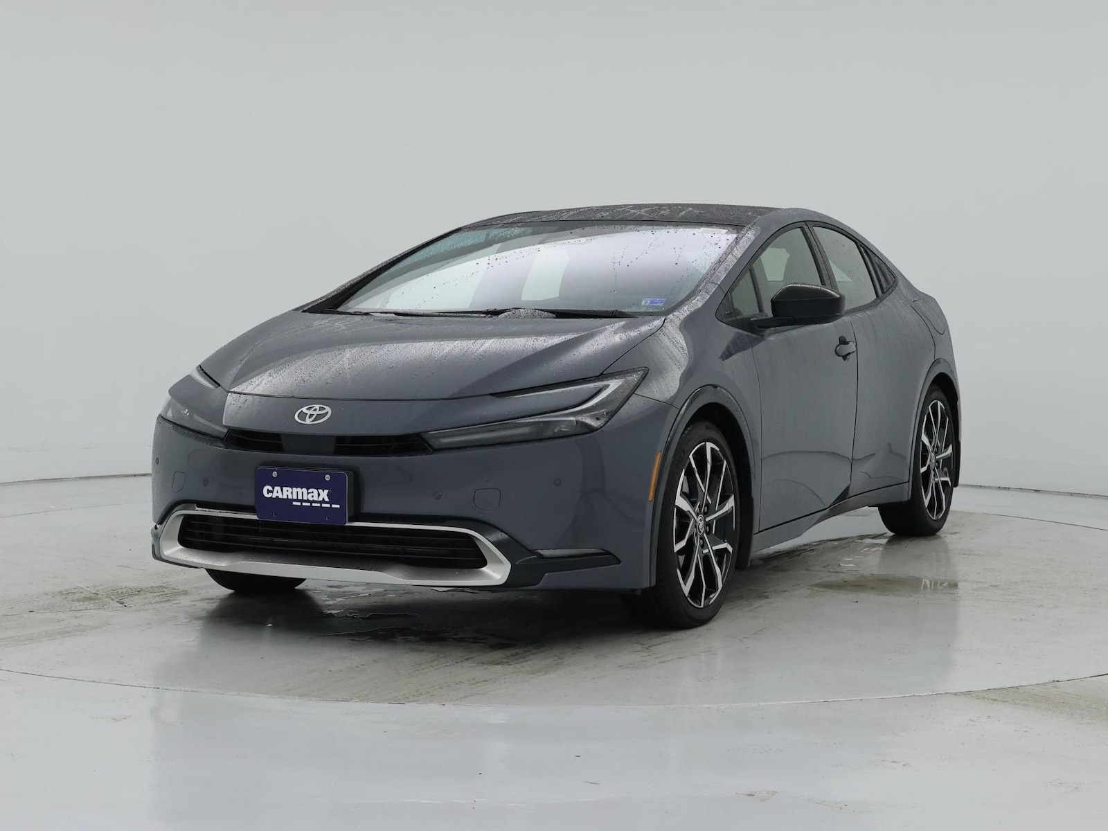 2026 Toyota Prius Plug-in Hybrid XSE - Photo 5