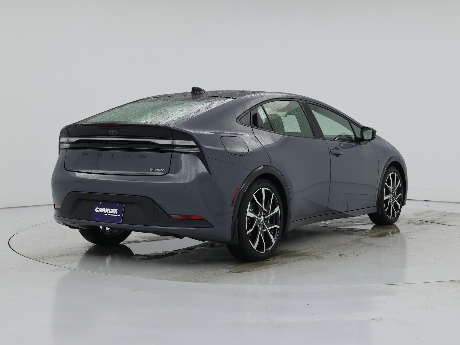 2026 Toyota Prius Plug-in Hybrid XSE - Photo 9