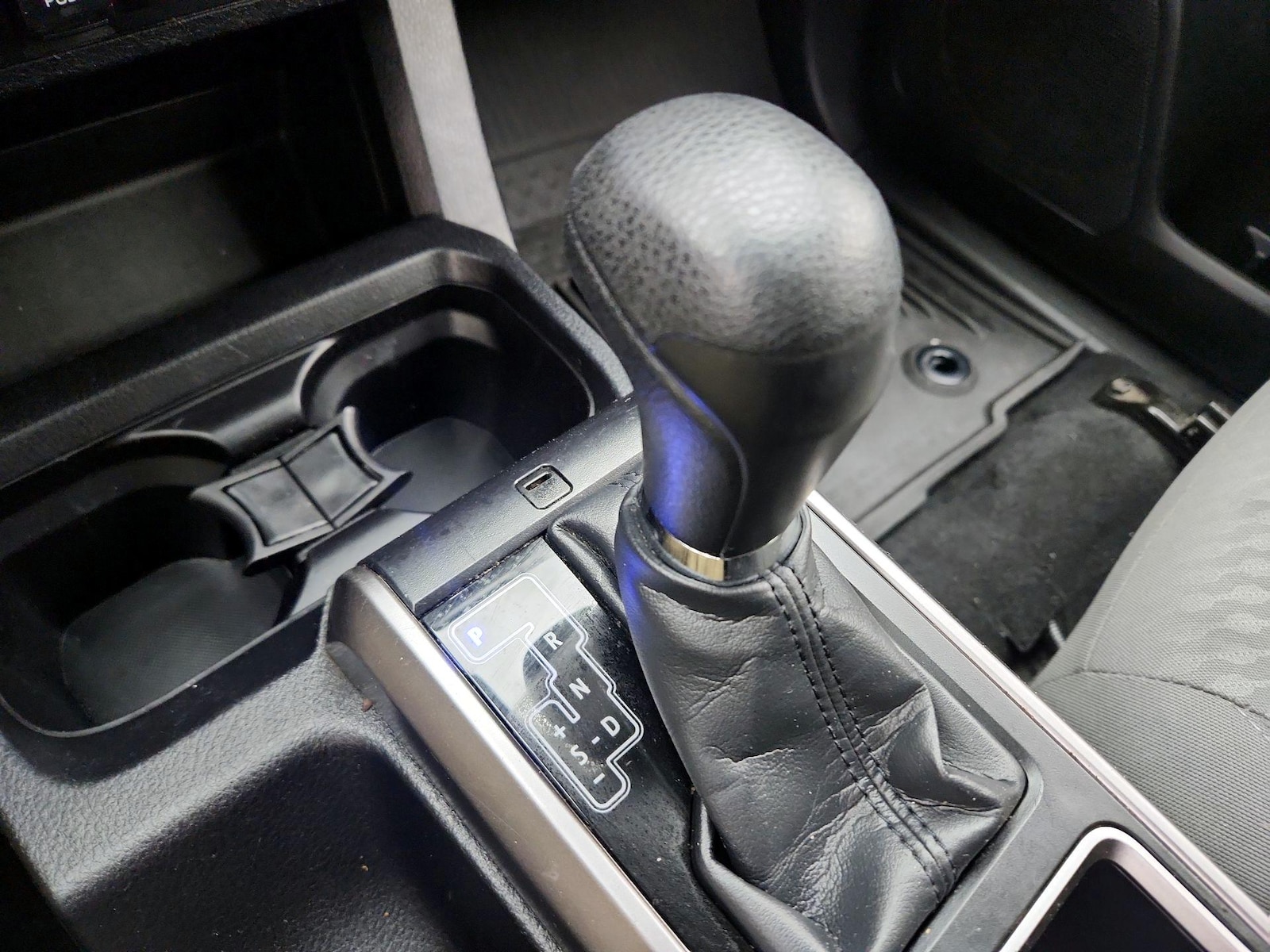 2022 Toyota Tacoma SR5 - Photo 18