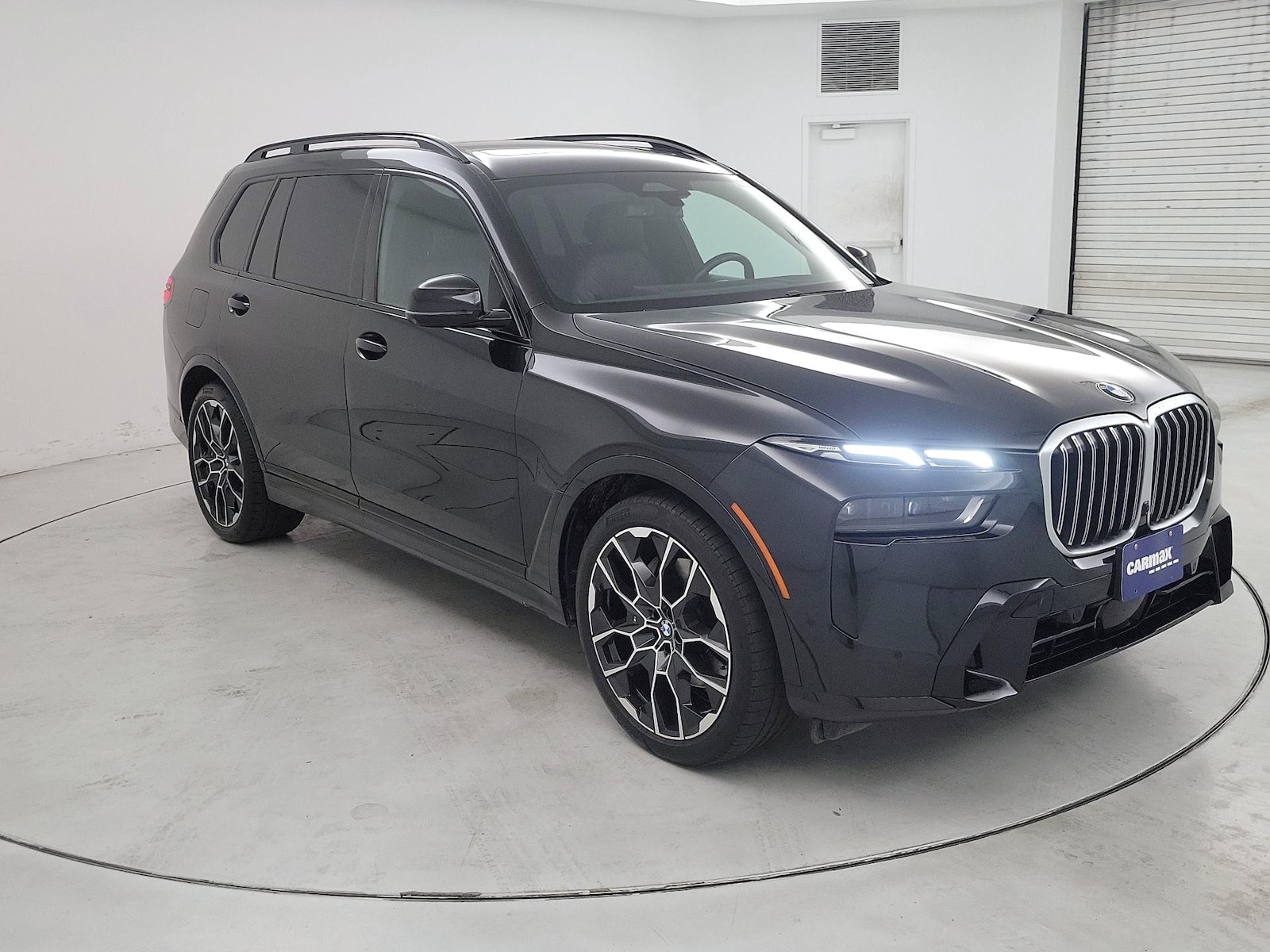 2023 BMW X7