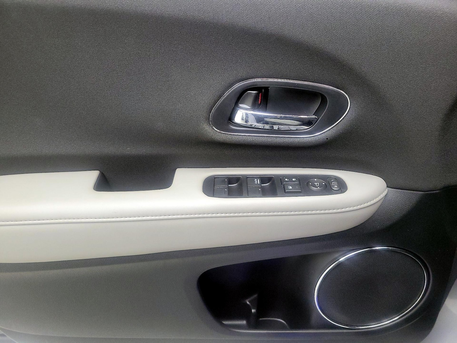 2022 Honda HR-V EX - Photo 11